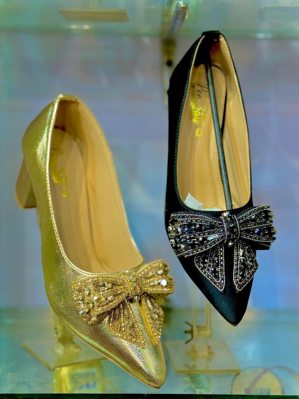 Women’s Embellished Bow Block Heels – Elegant Party Pumps
